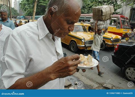 Delicious Street Food of Kolkata Editorial Stock Photo - Image of ...