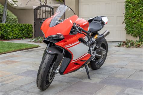 The limited-edition 2017 Ducati 1299 Superleggera goes on auction - Adrenaline Culture of Speed