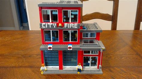 Moc Lego City Fire Station - Limpiar Wallpaper