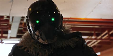 Spider-Man: Homecoming - A Closer Look at Vulture's Flight Suit