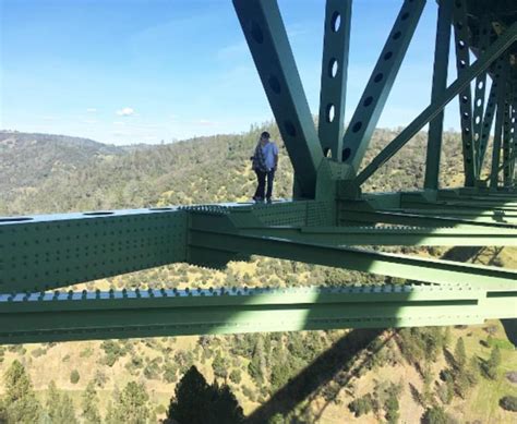 Woman falls off California's highest Foresthill Bridge | Daily Mail Online