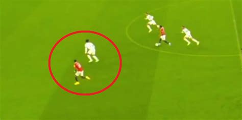 (Image) Rashford goal controversy despite VAR Liverpool call