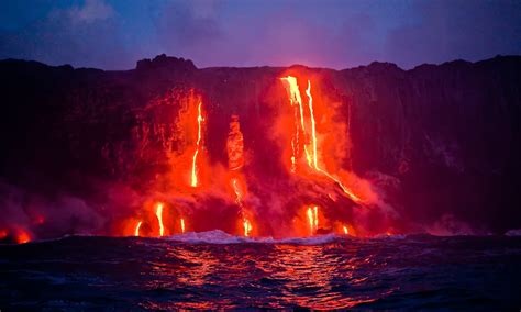 Hawaii Volcanoes National Park - Lava Flow | Hilton Mom Voyage