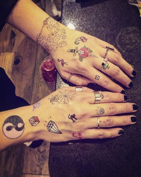 https://www.google.co.uk/search?q=Sia's tattoos | Tattoos, Sia tattoos, Hand henna