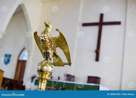 Eagle golden sculpture stock photo. Image of emblem, indoor - 28856108