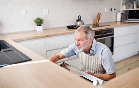 413 Unloading Dishwasher Stock Photos - Free & Royalty-Free Stock Photos from Dreamstime