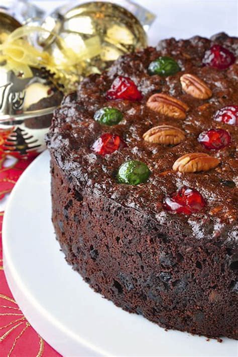 13 Best Fruitcake Recipes - How to Make Easy Fruitcake