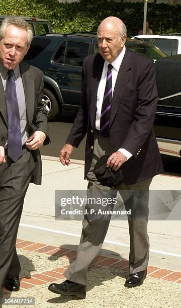 Carroll O Connor Funeral Photos and Premium High Res Pictures - Getty ...