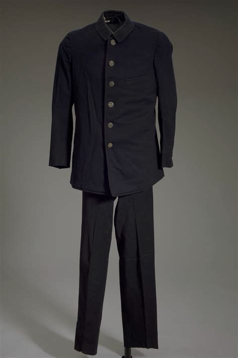 Uniform coat owned by Pullman Porter Robert Thomas | Page 4 ...