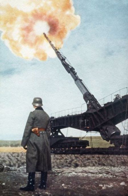 Firing the Gustav gun, date unknown. : r/GermanWW2photos