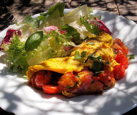 Cheese & Tomato Breakfast Omelette (170 calories) - Lavender and Lovage