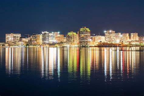 The Best Skylines In Canada - WorldAtlas