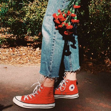 Converse High | Retro aesthetic, Street fashion photography, Red converse