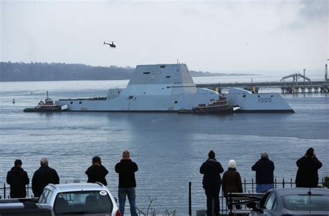 New stealth destroyer, USS Zumwalt, helps rescue Maine fisherman - syracuse.com