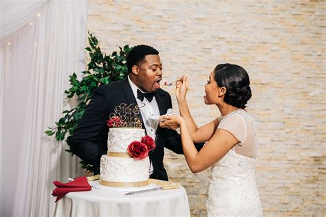 15 Wedding Cake Traditions and Their Significance - Zola Expert Wedding Advice