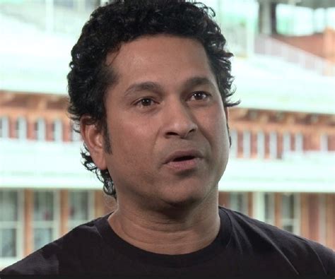 Sachin Tendulkar Biography - Facts, Childhood, Family Life & Achievements