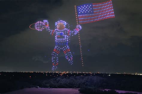 4th Of July Drone Show Sets World Record With Over 1,000 Flying Light ...