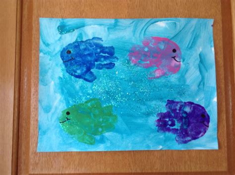 Handprint Fish Craft - Preschool Craft - Ocean Craft - Kids Craft | Fish crafts preschool, Ocean ...