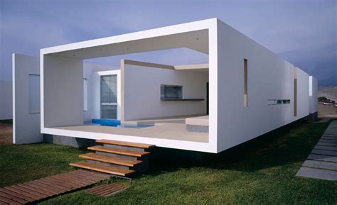 Diseño de moderna casa de playa, amplios interiores orientados hacia el ...