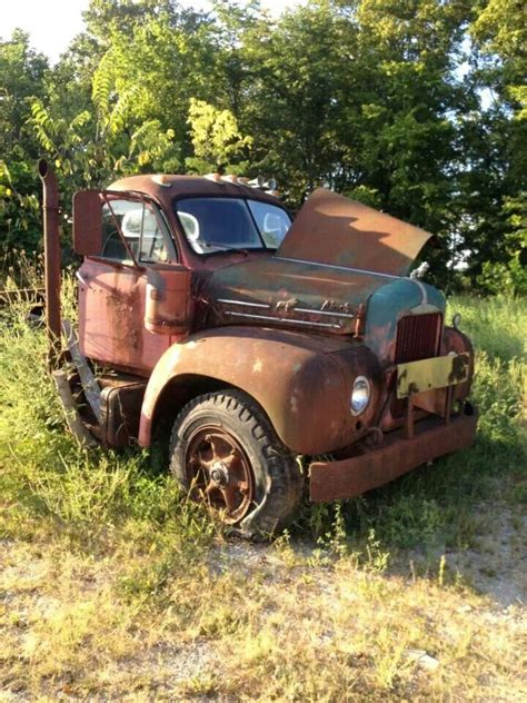 1950s Mack | Mack trucks, Big trucks, Junkyard dog