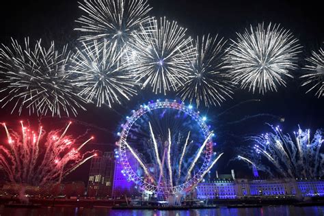 In Pictures: New Year celebrations around the world | Gallery | Al Jazeera