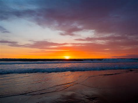 Great Places for your Sunset Drink In Seminyak | Almost Landing - Bali