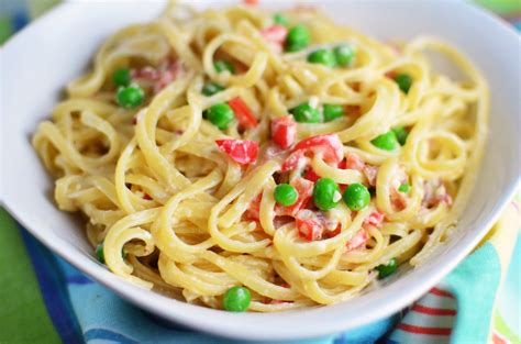 Quick Linguine Carbonara wide close - Simple, Sweet & Savory