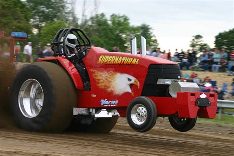 🔥 [50+] Tractor Pulling Wallpapers | WallpaperSafari