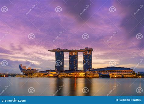 View of Marina Bay Sands at Night in Singapore Editorial Stock Photo - Image of lake, exterior ...