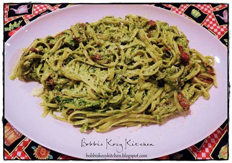 Linguine with Chicken, Tomatoes and Spinach Pesto for the # ...