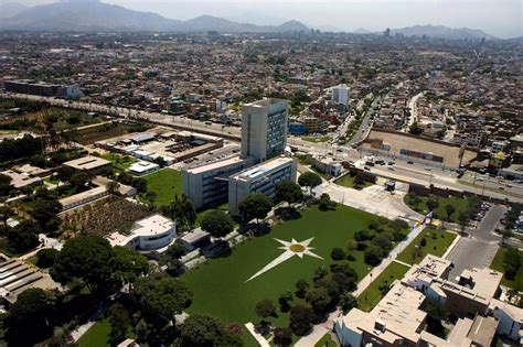 La Pontificia Universidad Católica del Perú cumple 100 años