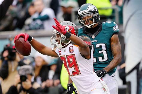 Eagles vs. Buccaneers Final Score: Philadelphia loses in pathetic blowout to Tampa Bay, 45-17 ...