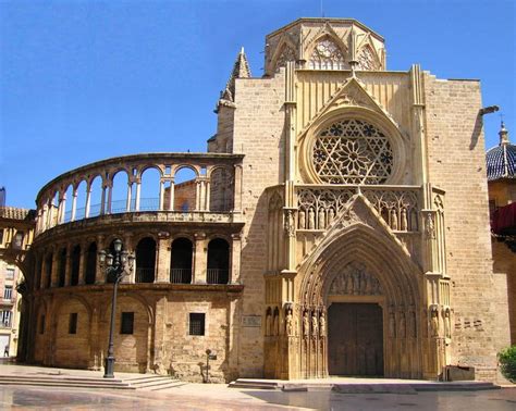 Valencia attractions. Cultural, business and touristic