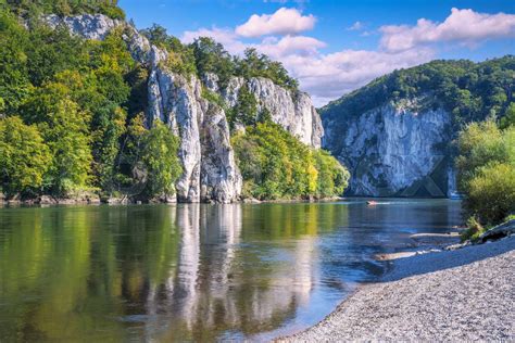 Rocks of the Danube Gorge at Weltenburg | Stock image | Colourbox