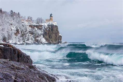 Split Rock Lighthouse and Waves | Split rock lighthouse, Big lake, Lake superior