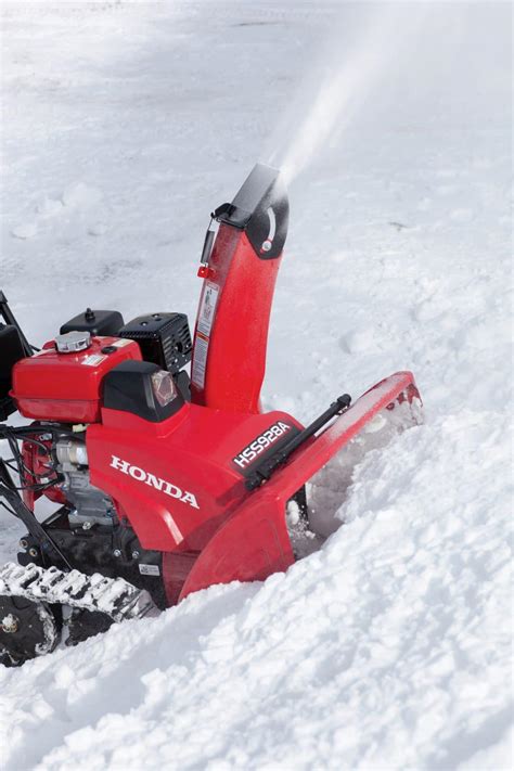 New 2015 Honda 2-Stage Snow Blowers - A First Look - MovingSnow.com