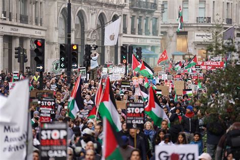 March for Palestine London: Thousands attend as family of people in ...