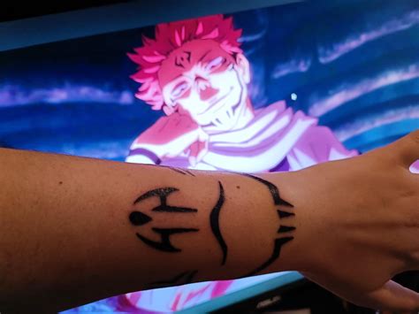 Got my first tattoo. It seems that someone approves. : r/JuJutsuKaisen