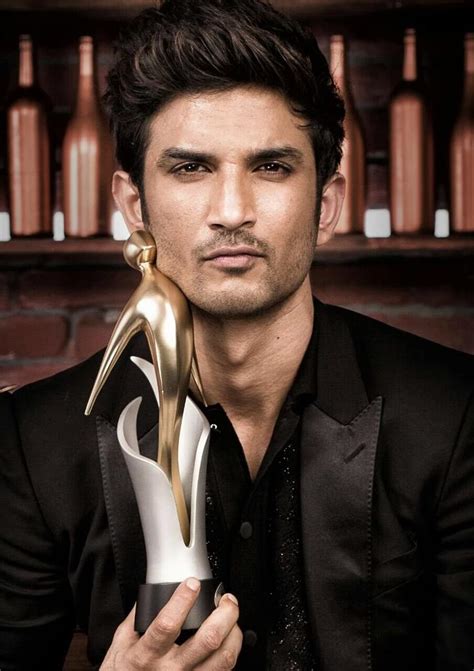 Sushant Singh Rajput bags Youth Icon title at Filmfare Glamour and ...