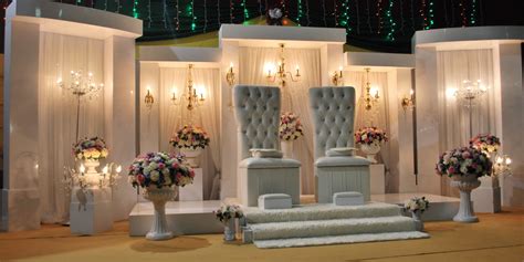 www.rnwedding.com: Executive Modern Classic Pelamin (VIP) In White