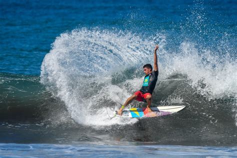 Costa Rica establishes National Surfing Day