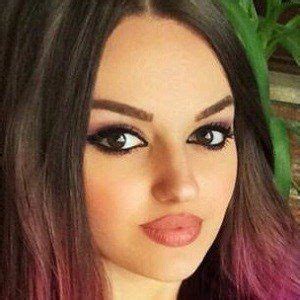 Enca Haxhia - Age, Family, Bio | Famous Birthdays