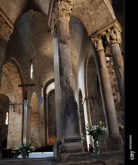 Besalú - 12 - Monestir de Sant Pere | Aquesta esglèsia té la… | Flickr