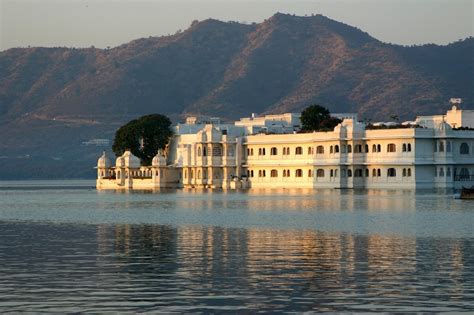 29 Best Places to Visit in & Near Udaipur, Rajasthan in 2023 (With Photos)