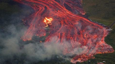 Hawaii volcano: Man hit by lava in first serious Kilauea injury