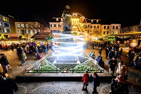 Christmas is in the air: Bonn Christmas market has opened