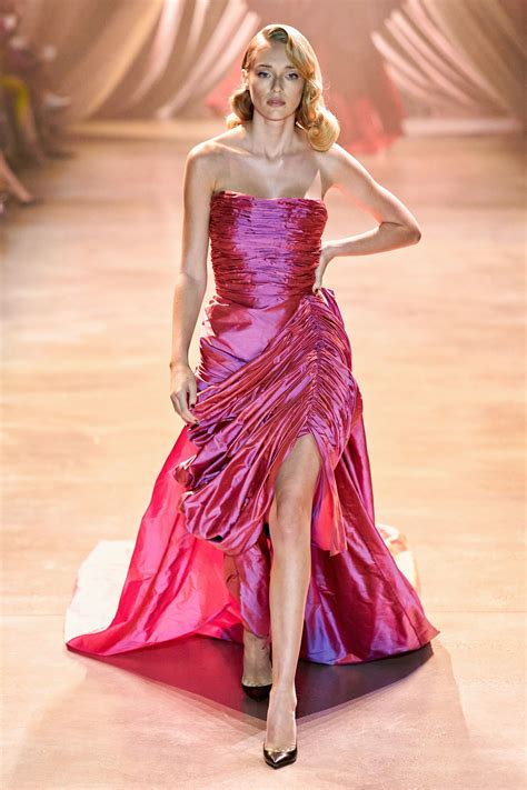 Christopher John Rogers Fall 2020 Ready-to-Wear Collection - Vogue in 2020 | Ready to wear ...