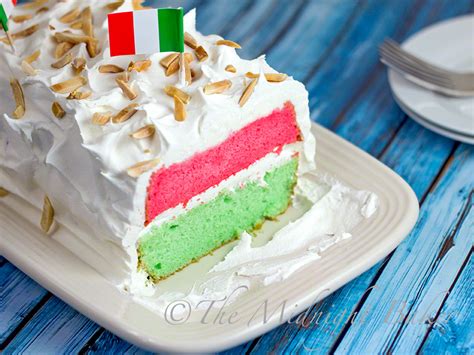 Italian Flag Cake - The Midnight Baker