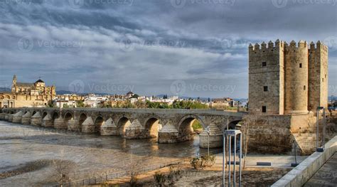 Roman bridge of Cordoba 1168570 Stock Photo at Vecteezy