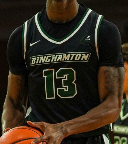 Binghamton Bearcats Trikot-Historie - Basketball Jersey Archive